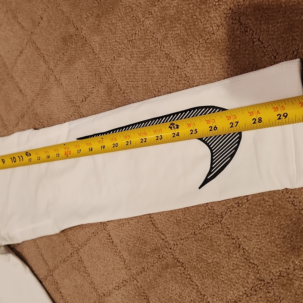 🌟2/$20🌟Nike Kids Leggings in White and Black Size M - Picture 10 of 13